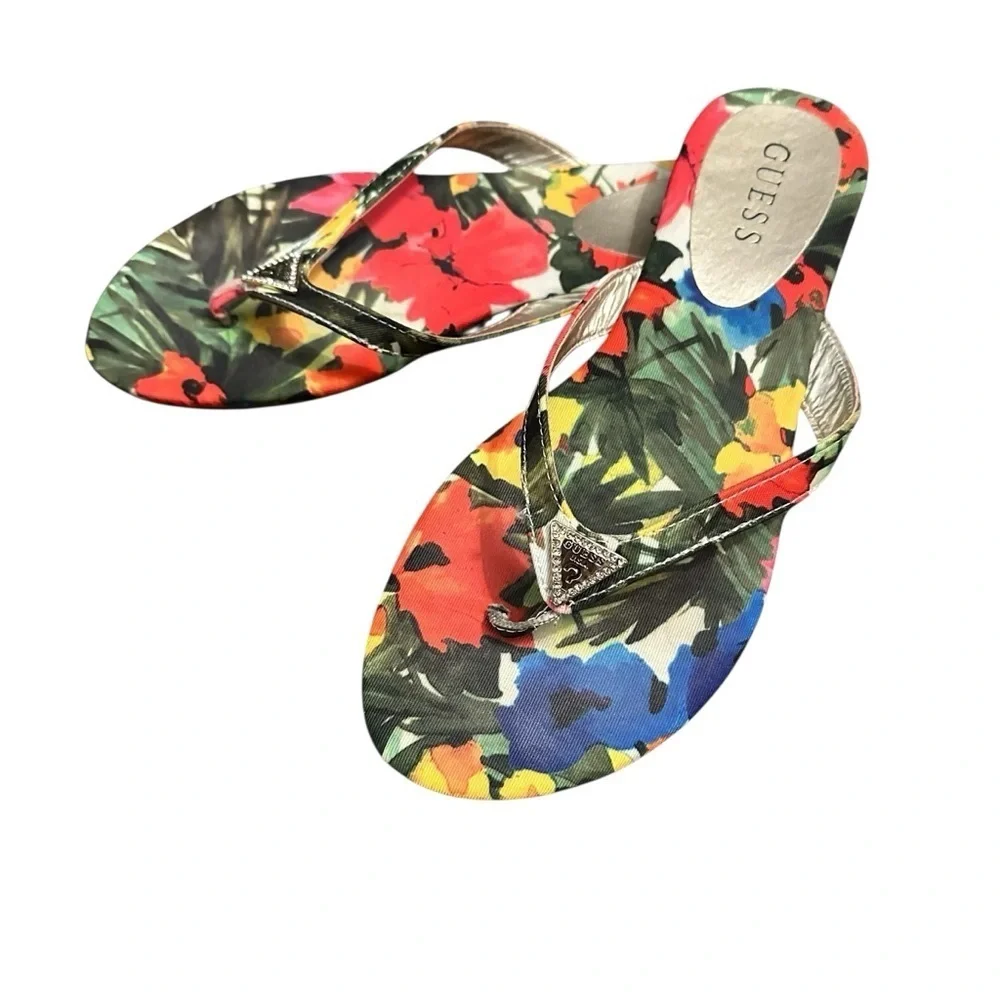 Guess tropical floral flip flop sandals 7.5